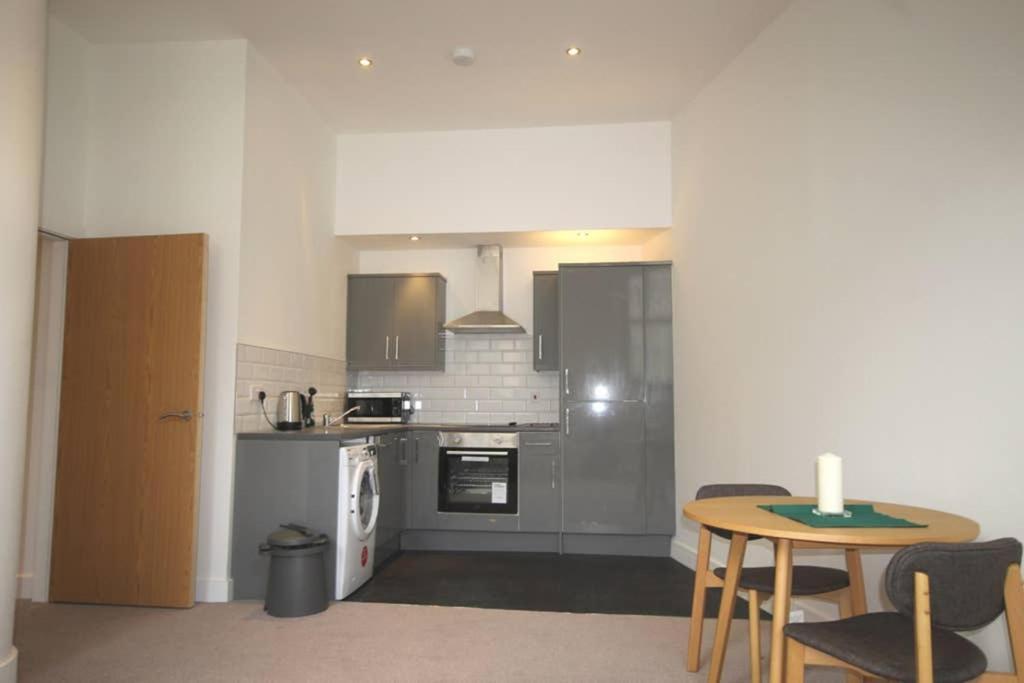 Smart Living Apartments Bradford  Buitenkant foto